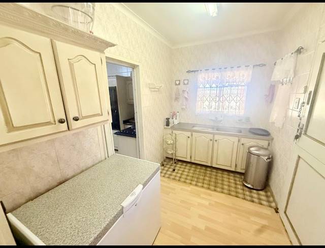 4 BEDROOM HOUSE FOR SALE IN VANDERBIJLPARK CE 5